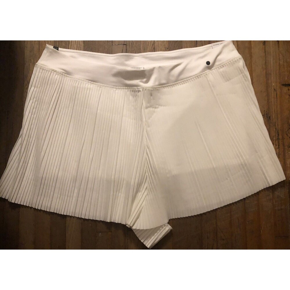 Nike Skort  Women’s 2X White Pleated Tennis Core